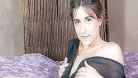 Hot girl in a sexy top is moving around on a vr video