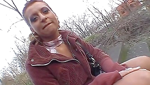 Girl rides dick outdoors in lingerie and deepthroat