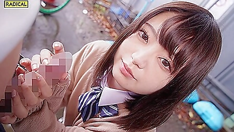 Japanese slut with a nice ass getting fucked in the car