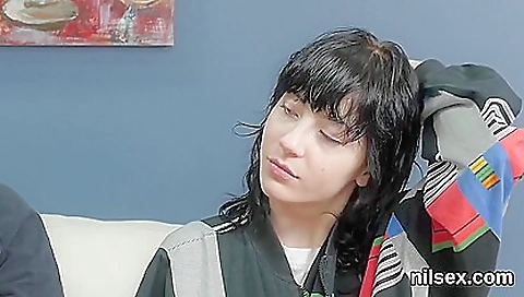 Stunning brunette in a nuthouse casting agent 1080p