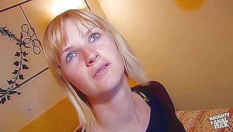 Sexy blonde with small tits gets her pussy fingering